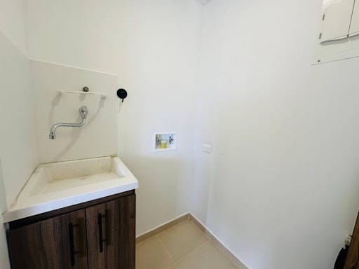 Apartamento de 3 alcobas en venta en El Porvenir, Rionegro, 83 m² · foto 7 de 16