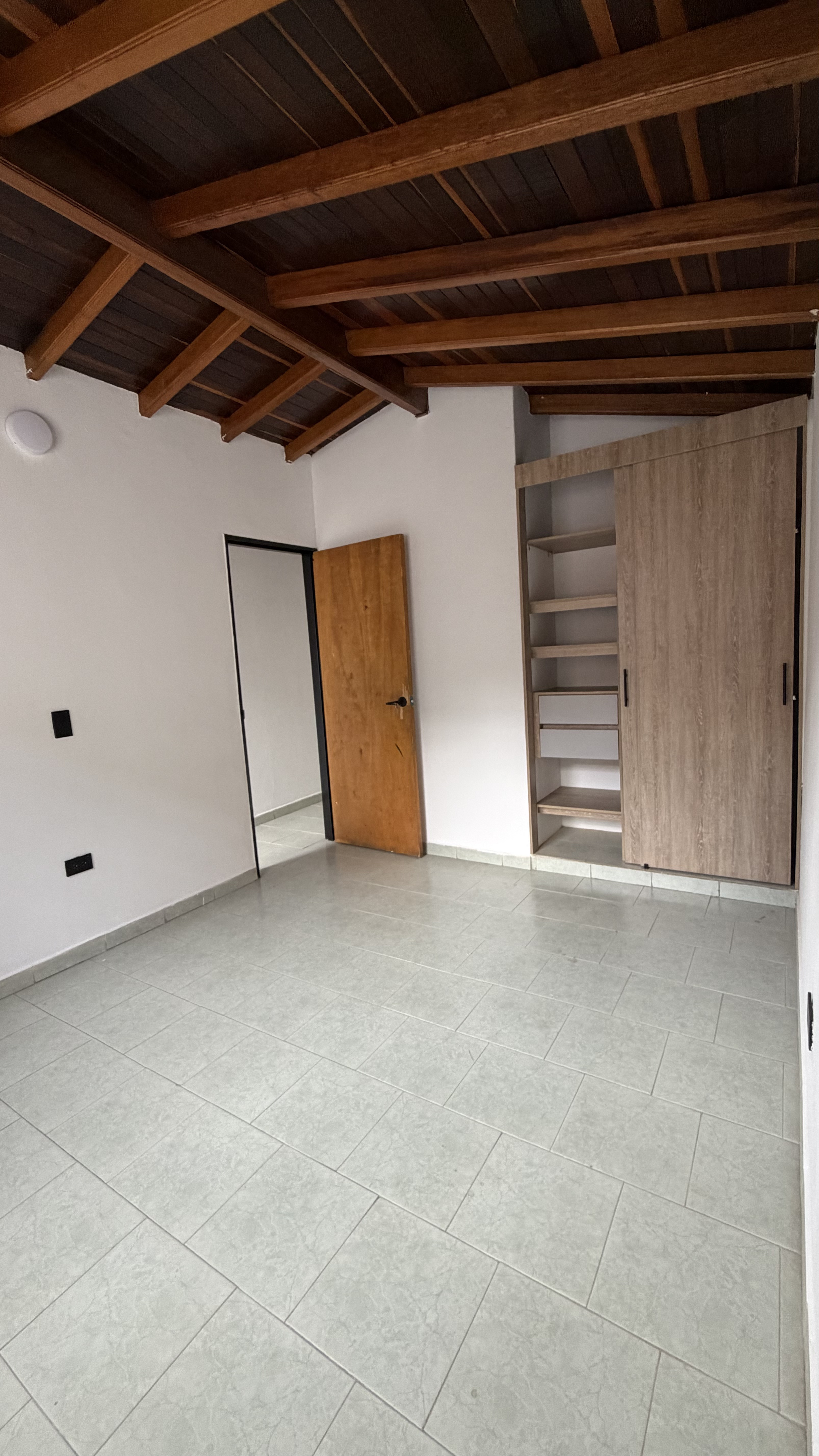 Apartamento en venta en La Milagrosa, Medellín · foto 14 de 21