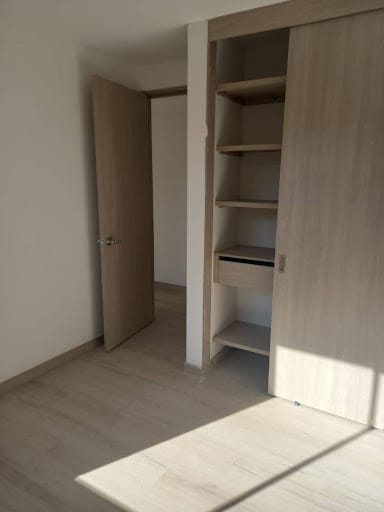 Apartamento de 3 alcobas en venta en El Porvenir, Rionegro, 73 m² · foto 5 de 7