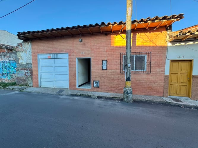 Casa de 4 alcobas en venta en El Porvenir, Rionegro, 276 m² · foto 2 de 24