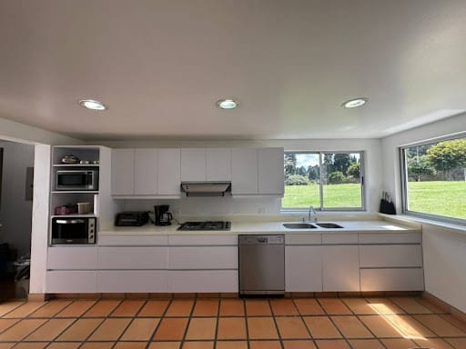 Casa de 6 alcobas en venta en Guarne, 400 m² · foto 3 de 17