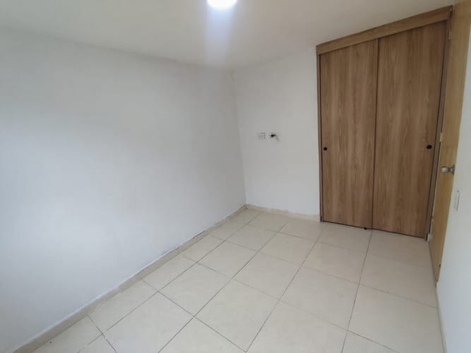 Casa de 4 alcobas en venta en San Martin, Bello, 65 m² · foto 5 de 16