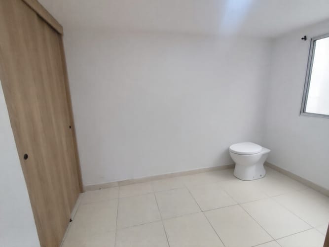 Casa de 4 alcobas en venta en San Martin, Bello, 65 m² · foto 7 de 16
