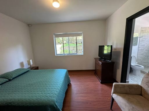 Casa de 6 alcobas en venta en Guarne, 400 m² · foto 12 de 17