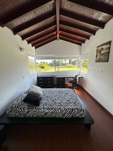 Casa de 6 alcobas en venta en Guarne, 400 m² · foto 13 de 17