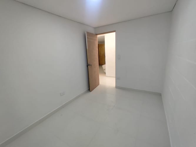 Casa de 4 alcobas en venta en San Martin, Bello, 65 m² · foto 13 de 16