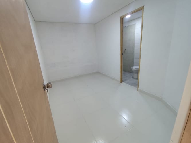 Casa de 4 alcobas en venta en San Martin, Bello, 65 m² · foto 14 de 16