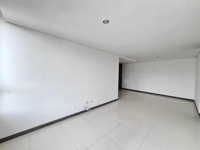 Apartamento de 3 alcobas en venta en Las Lomitas, Sabaneta, 67 m² · foto 4 de 15