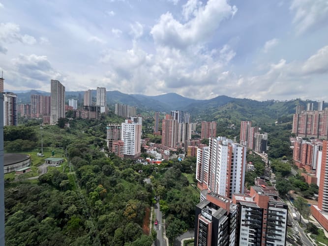 Apartamento de 3 alcobas en venta en Las Lomitas, Sabaneta, 67 m² · foto 13 de 15