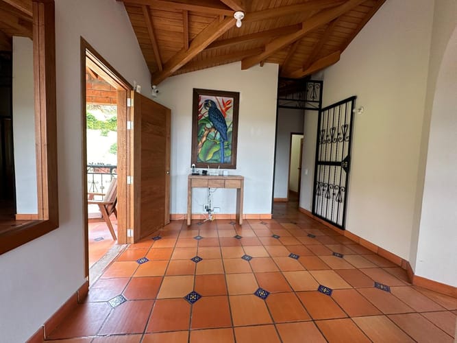 Casa de 3 alcobas en venta en El Porvenir, Rionegro, 381 m² · foto 9 de 20