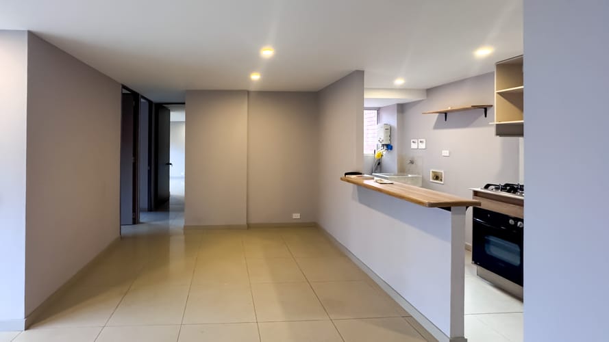 Apartamento de 3 alcobas en arriendo en Lalinde, Medellín, 103 m² · foto 3 de 18