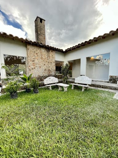 Casa de 3 alcobas en venta en El Porvenir, Rionegro, 350 m² · foto 9 de 12