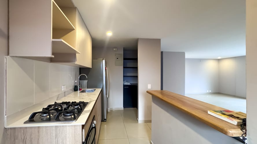 Apartamento de 3 alcobas en arriendo en Lalinde, Medellín, 103 m² · foto 6 de 18