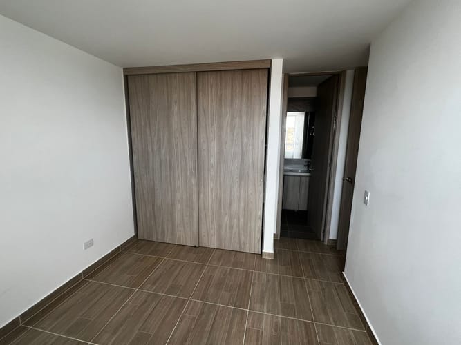 Apartamento de 3 alcobas en venta en Llano Grande, Rionegro, 58 m² · foto 8 de 14
