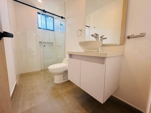Casa de 4 alcobas en venta en El Porvenir, Rionegro, 250 m² · foto 11 de 16