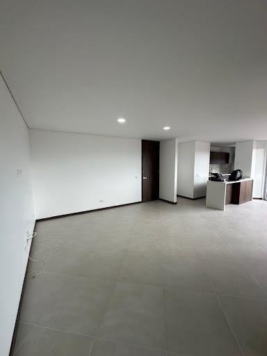 Apartamento de 2 alcobas en venta en El Porvenir, Rionegro, 81 m² · foto 2 de 14