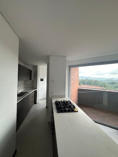 Apartamento de 2 alcobas en venta en El Porvenir, Rionegro, 81 m² · foto 3 de 14