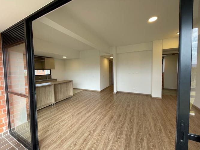 Apartamento de 3 alcobas en venta en Llano Grande, Rionegro, 90 m² · foto 2 de 15