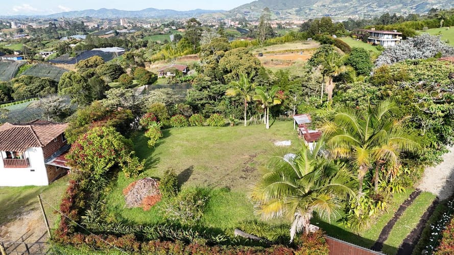 Lote en venta en El Carmen De Viboral, El Carmen de Viboral, 3300 m² · foto 6 de 12