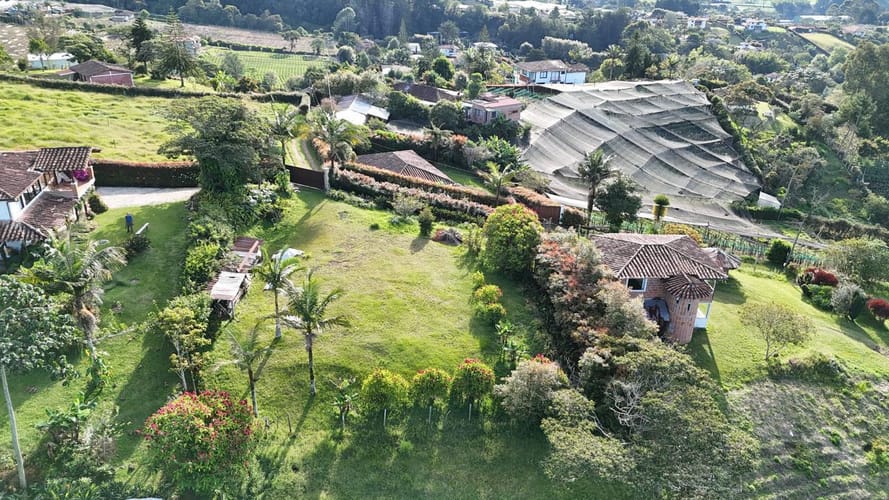 Lote en venta en El Carmen De Viboral, El Carmen de Viboral, 3300 m² · foto 8 de 12
