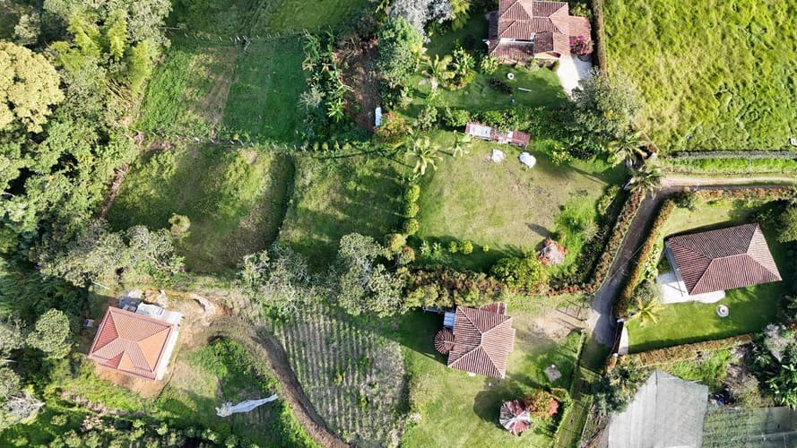 Lote en venta en El Carmen De Viboral, El Carmen de Viboral, 3300 m² · foto 9 de 12