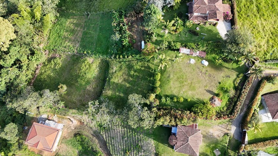 Lote en venta en El Carmen De Viboral, El Carmen de Viboral, 3300 m² · foto 11 de 12