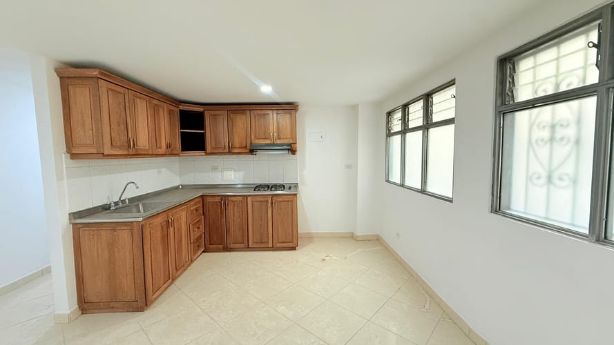 Apartamento de 3 alcobas en venta en El Porvenir, Rionegro, 83 m² · foto 2 de 14