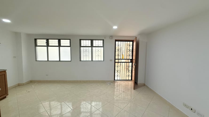 Apartamento de 3 alcobas en venta en El Porvenir, Rionegro, 83 m² · foto 4 de 14