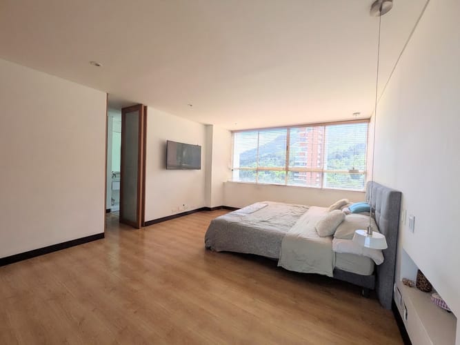 Apartamento de 3 alcobas en venta en Los Balsos, Medellín, 196 m² · foto 13 de 15