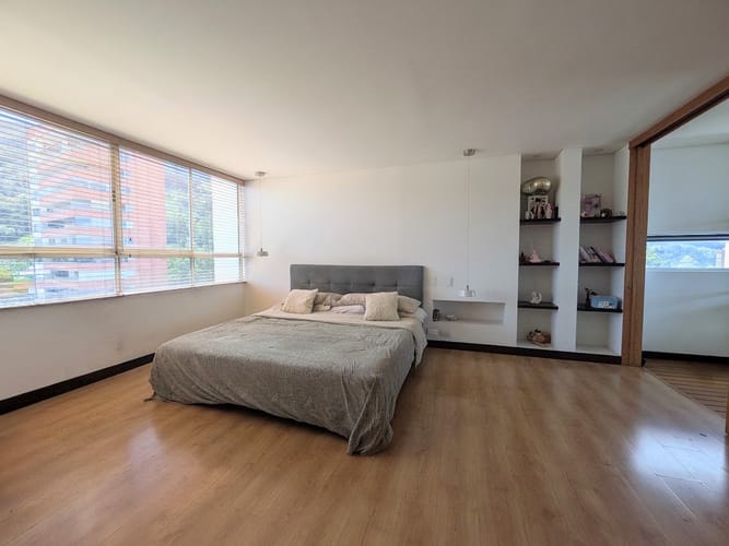 Apartamento de 3 alcobas en venta en Los Balsos, Medellín, 196 m² · foto 15 de 15