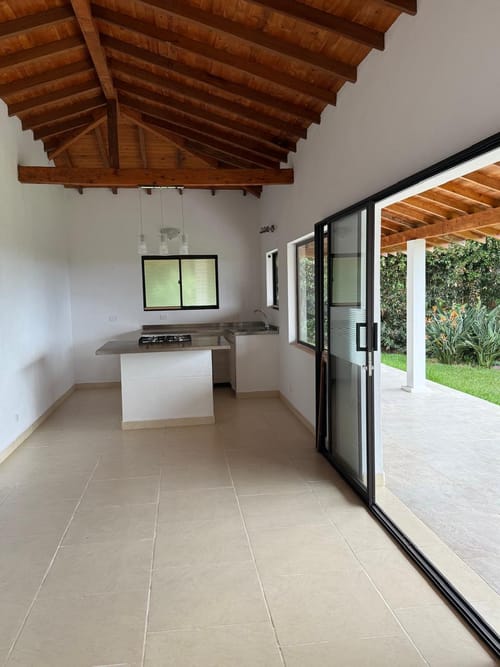 Casa de 2 alcobas en venta en El Carmen De Viboral, El Carmen de Viboral, 130 m² · foto 3 de 14