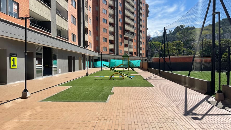 Apartamento en venta en Santa Maria No. 3, Itagüí · foto 17 de 18