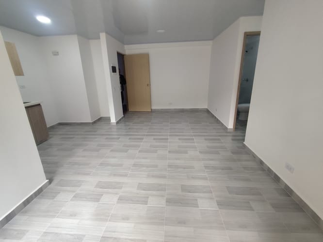 Apartamento de 2 alcobas en venta en Buenavista, Bello, 80 m² · foto 2 de 12