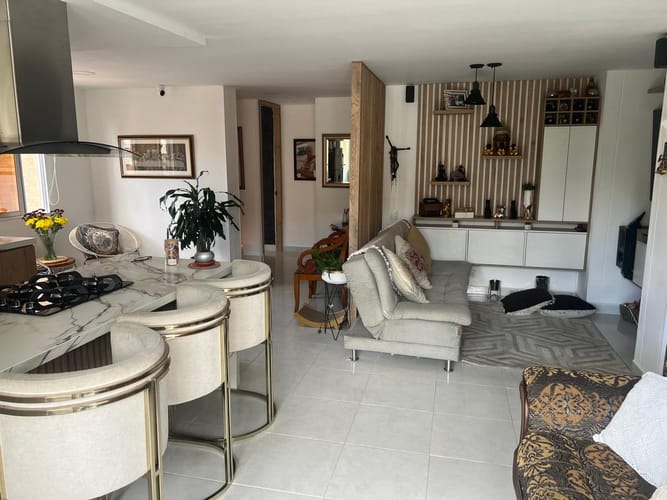 Apartamento de 2 alcobas en venta en Laureles, Medellín, 81 m² · foto 9 de 24