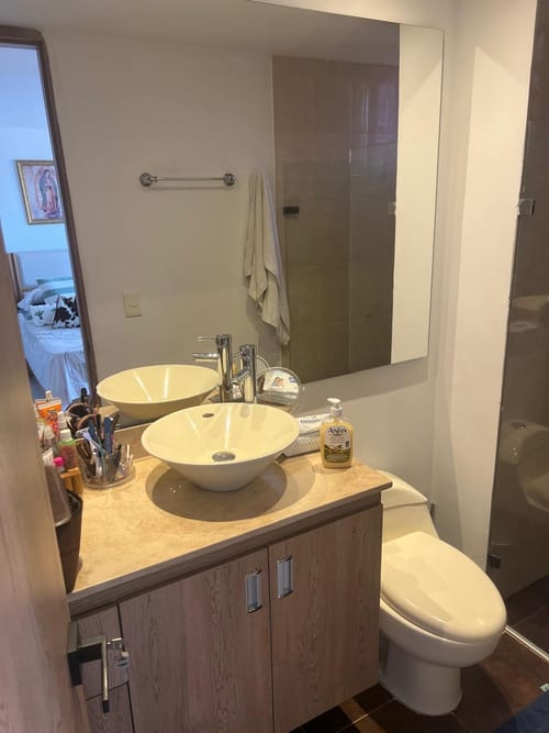 Apartamento de 2 alcobas en venta en Laureles, Medellín, 81 m² · foto 12 de 24