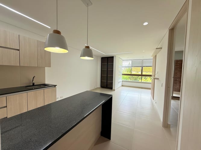 Apartamento de 1 alcoba en venta en El Porvenir, Rionegro, 61 m² · foto 2 de 14