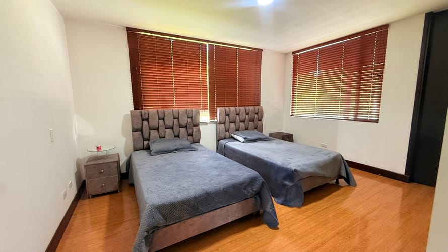 Casa de 5 alcobas en venta en El Porvenir, Rionegro, 385 m² · foto 17 de 24