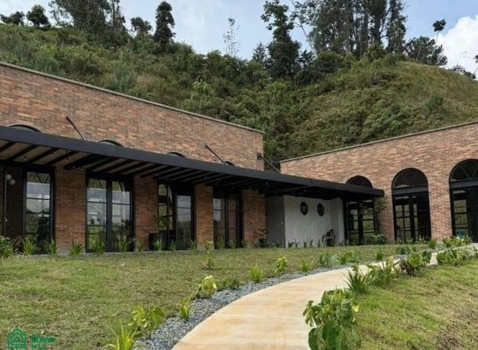 Lote en venta en El Retiro, 1750 m² · foto 8 de 9