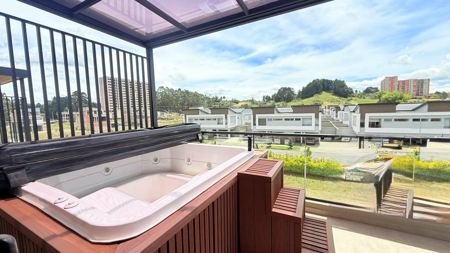 Casa de 3 alcobas en venta en Llano Grande, Rionegro, 240 m² · foto 19 de 20