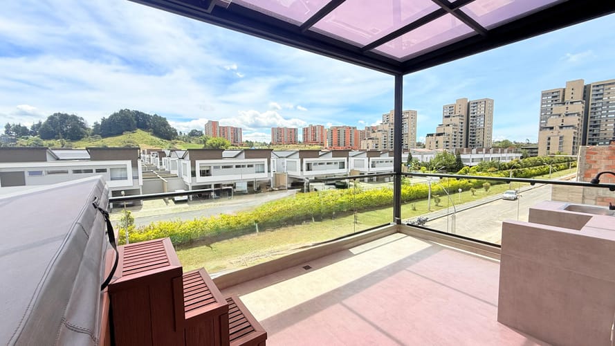 Casa de 3 alcobas en venta en Llano Grande, Rionegro, 240 m² · foto 20 de 20