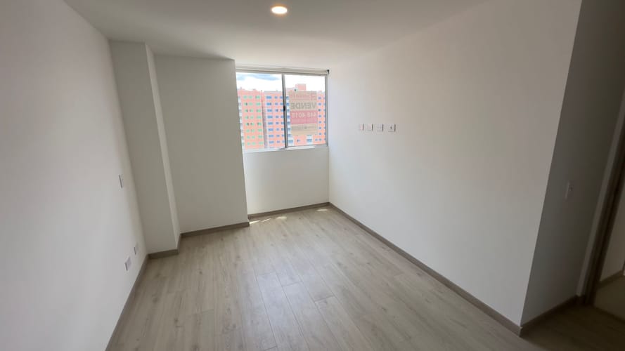 Apartamento en venta en Zona Industrial No. 1, Itagüí · foto 8 de 12
