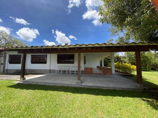 Casa de 3 alcobas en venta en El Porvenir, Rionegro, 200 m² · foto 2 de 13