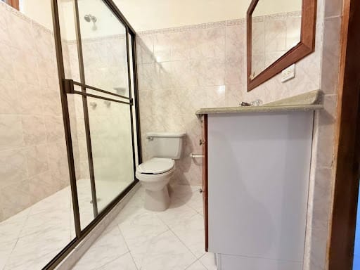 Casa de 3 alcobas en venta en El Porvenir, Rionegro, 200 m² · foto 11 de 13