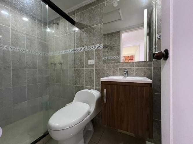 Apartamento de 4 alcobas en venta en La Pradera, Medellín, 140 m² · foto 4 de 11