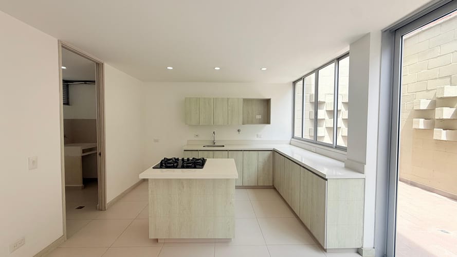 Casa de 3 alcobas en venta en El Porvenir, Rionegro, 167 m² · foto 4 de 13