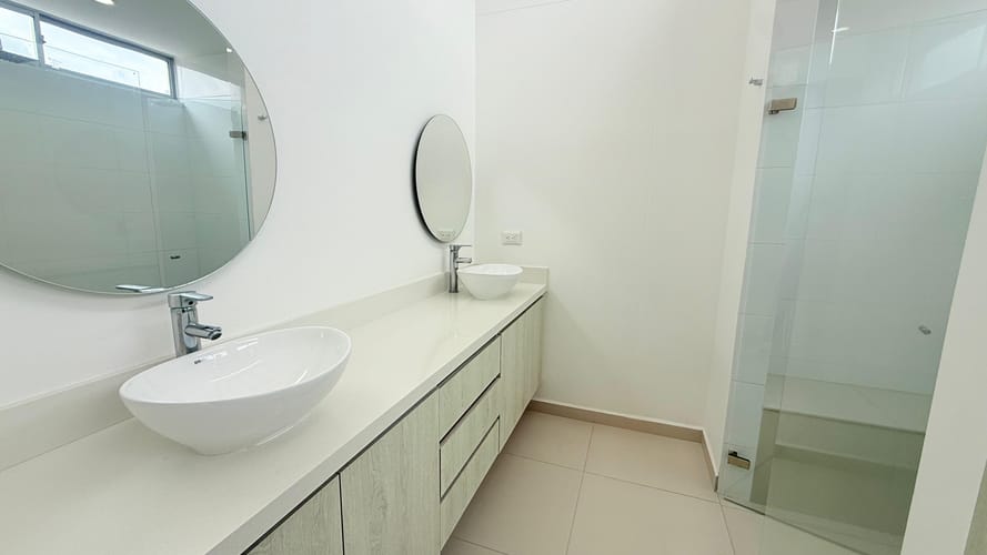 Casa de 3 alcobas en venta en El Porvenir, Rionegro, 167 m² · foto 12 de 13