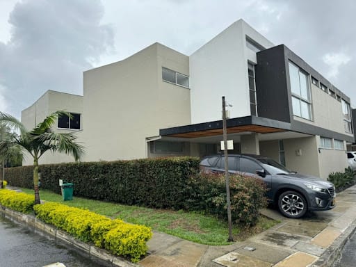 Casa de 3 alcobas en venta en El Porvenir, Rionegro, 167 m² · foto 13 de 13