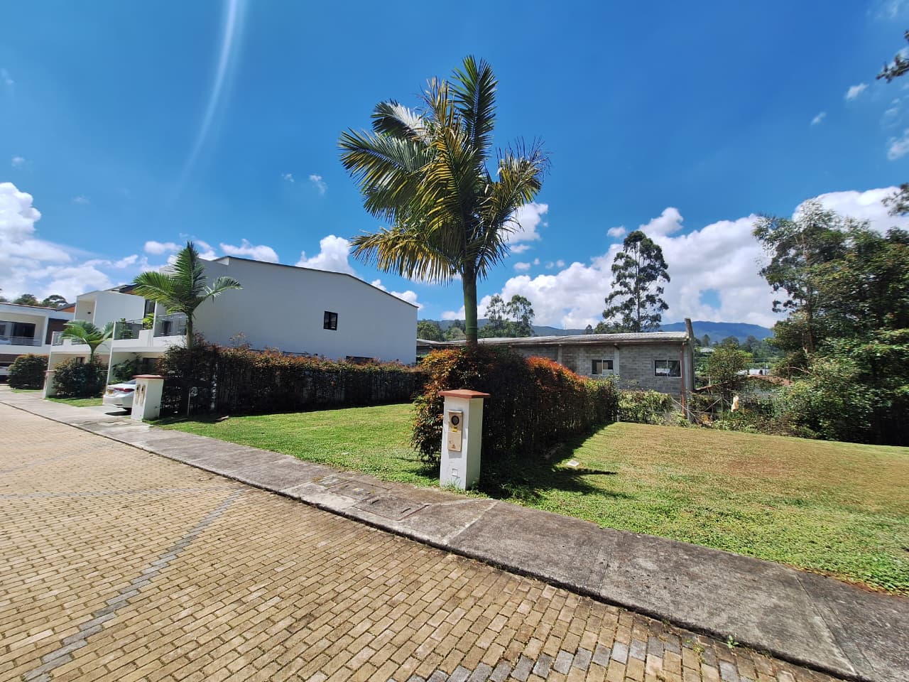 Land in Santa Elena (257 m²) for Sale - 2