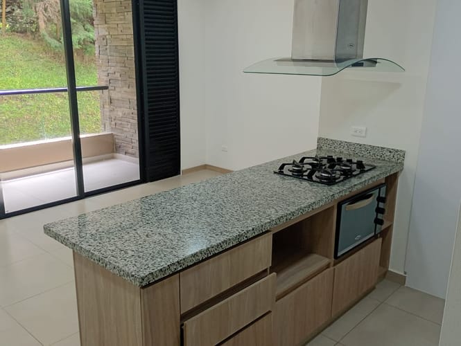 Apartamento de 2 alcobas en venta en El Retiro, 77 m² · foto 3 de 10