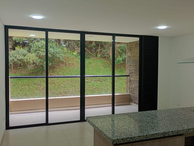 Apartamento de 2 alcobas en venta en El Retiro, 77 m² · foto 4 de 10